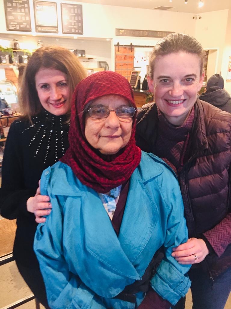 "Auntie Farida": Supporting Refugee Women